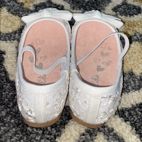 NWOT Olive and Edie white lace shoes size 8 - Picture 4 of 8